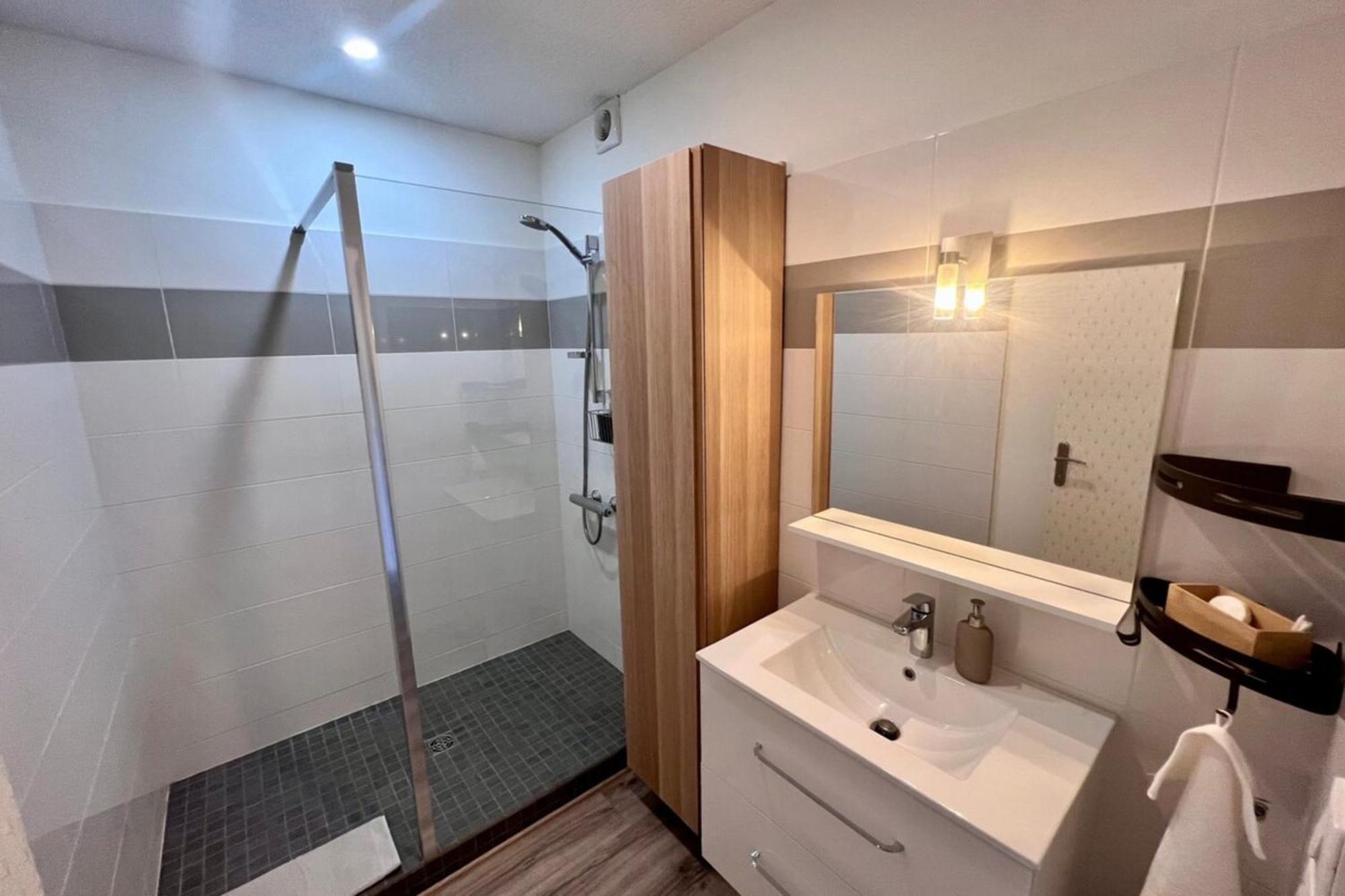 Casa Bert - T2 Avec Parking&Balcon En Centre Ville Бриве-ла-Гаилларде Экстерьер фото
